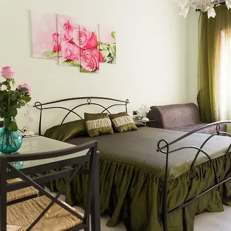 Floreo Bed and Breakfast 4*