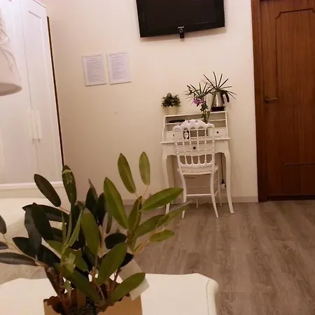 Floreo Oda ve Kahvaltı 4*